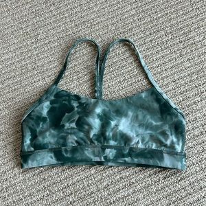 Lululemon flow y Nulu bra
